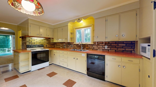 80 Pettingill St, Lewiston, ME 04240 - photo 3