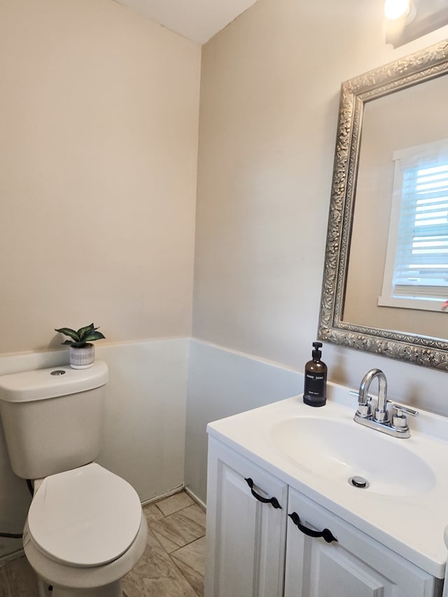 106 Santa Fe Trl NW, Dalton, GA 30721 - half bathroom featuring vanity and toilet