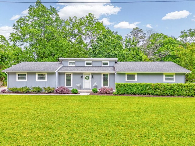 3012 Brookhaven Cir, Dalton, GA 30720 - view of front of home with a front lawn