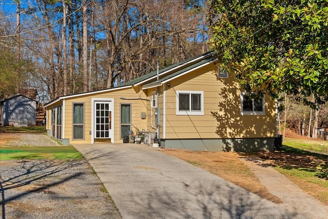 view of front of property