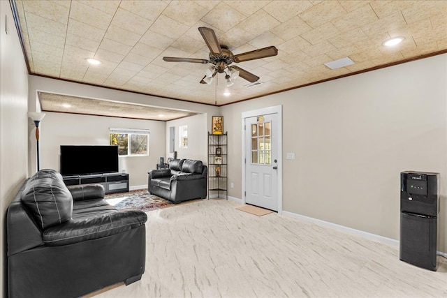 living room featuring crown molding, recessed lighting, baseboards, and ceiling fan