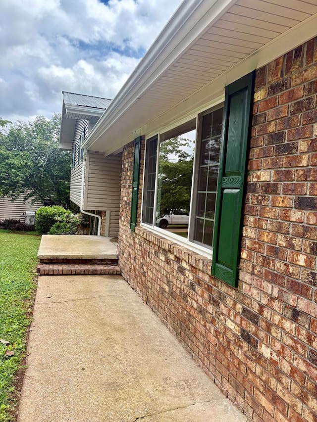 139 Hills Dr, Cohutta, GA 30710 - view of patio