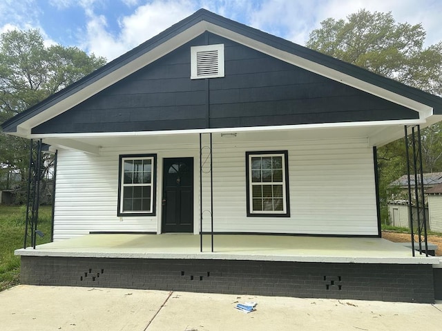 210 Grimes St, Dalton, GA 30721 - view of front of house with a porch