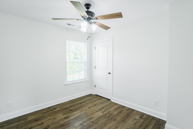 111 Arthur St, Dalton, GA 30721 - empty room featuring dark wood-type flooring, baseboards, and ceiling fan