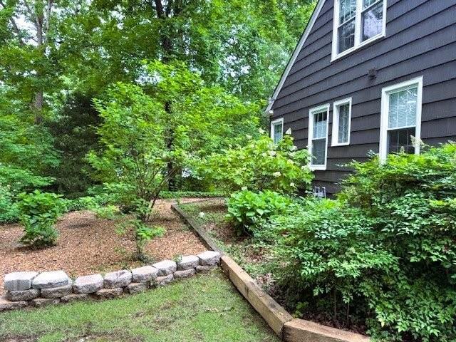 816 Dogwood Ln, Dalton, GA 30720 - view of yard