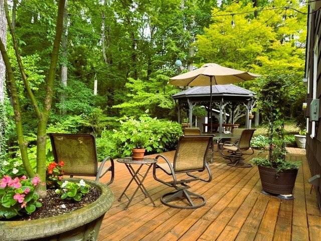 816 Dogwood Ln, Dalton, GA 30720 - wooden deck featuring a gazebo