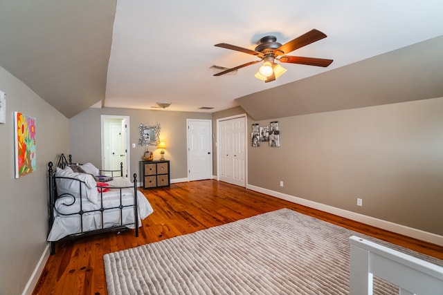 816 Dogwood Ln, Dalton, GA 30720 - living room with ceiling fan, wood finished floors, baseboards, and vaulted ceiling