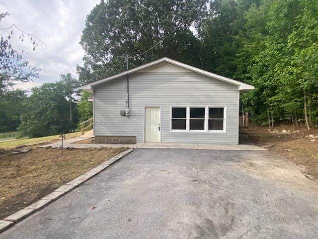 2517 Utility Rd, Rocky Face, GA 30740 - view of front of house featuring driveway