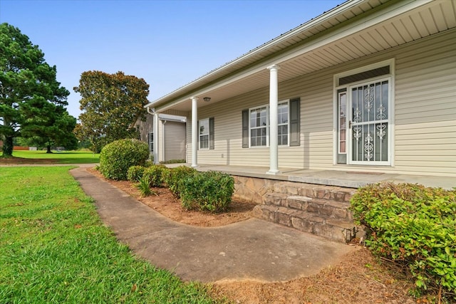 188 Valley Rd, Chatsworth, GA 30705 - view of side of home with a porch and a lawn
