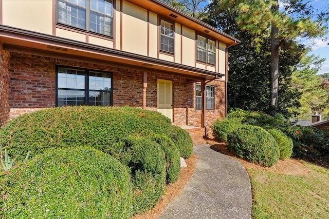 608 Brookview Ln, Dalton, GA 30720 - view of front facade with stucco siding and brick siding