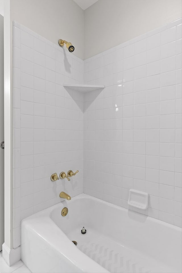 2001 Eagle Point Dr, Dalton, GA 30720 - bathroom featuring  shower combination