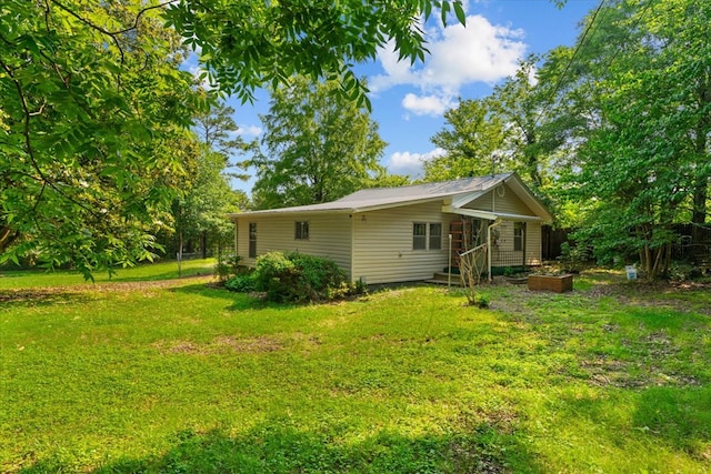 1098 Mount Vernon Rd, Tunnel Hill, GA 30755 - back of house with a lawn