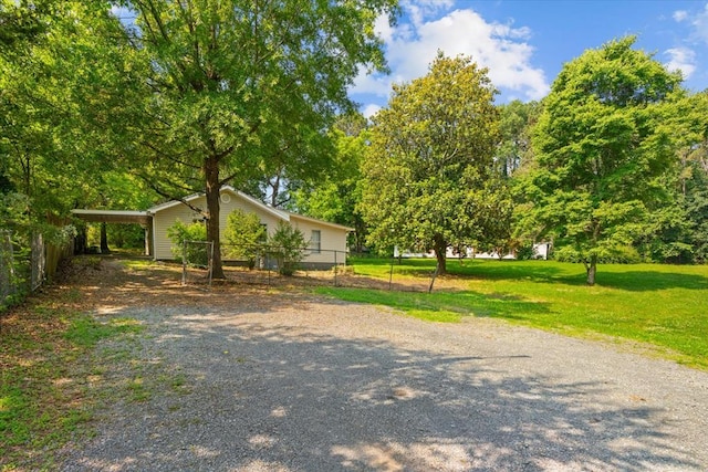 1098 Mount Vernon Rd, Tunnel Hill, GA 30755 - view of front of home featuring driveway and a carport