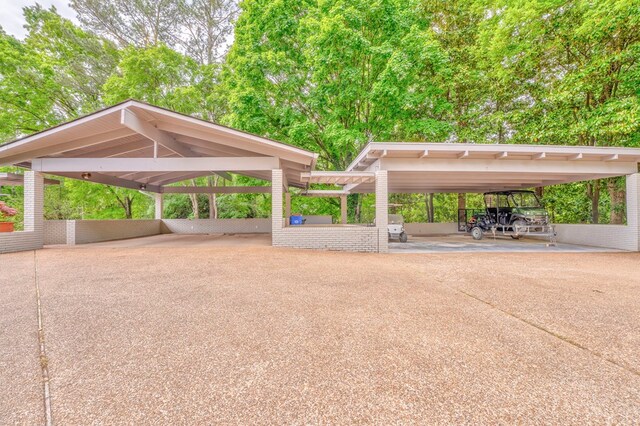1301 Morton Dr, Dalton, GA 30720 - view of property's community featuring driveway