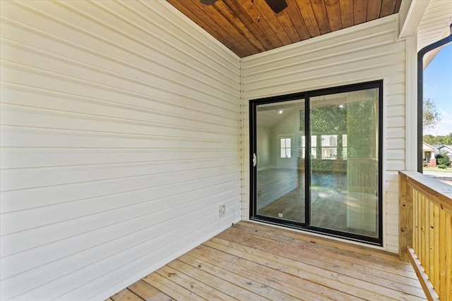 deck featuring ceiling fan