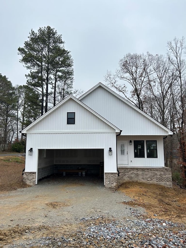 view of front of home featuring a garage