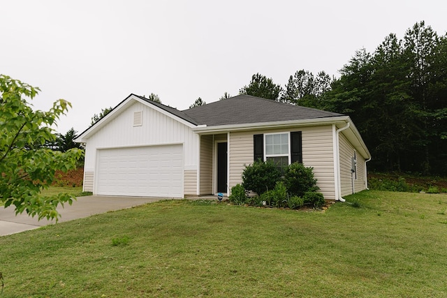 283 Parkland Way, Chatsworth, GA 30705 - single story home with concrete driveway, a garage, and a front yard