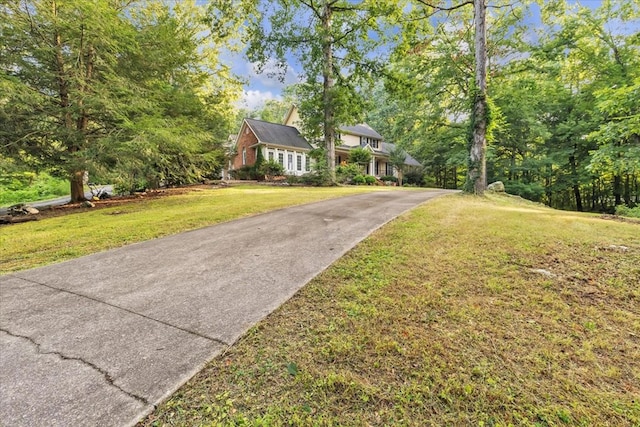 299 Charlotte Dr, Dalton, GA 30720 - view of front of house with driveway and a front yard