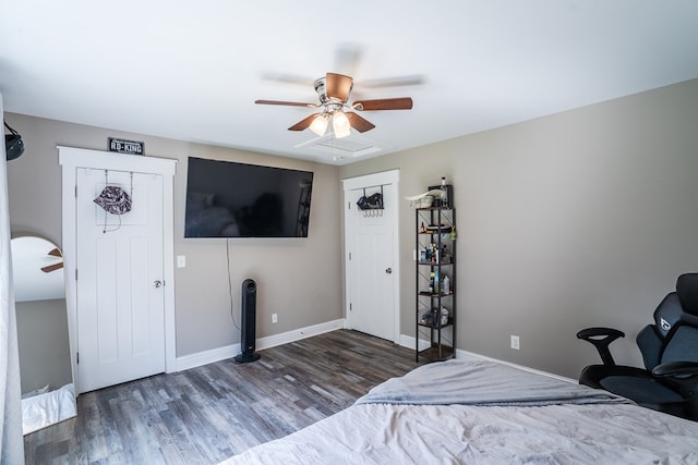 2549 Prospect Rd, Dalton, GA 30721 - bedroom featuring wood finished floors, a ceiling fan, and baseboards