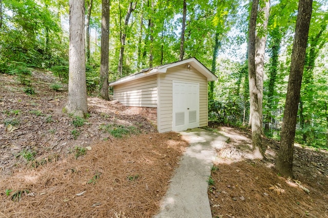 view of outbuilding