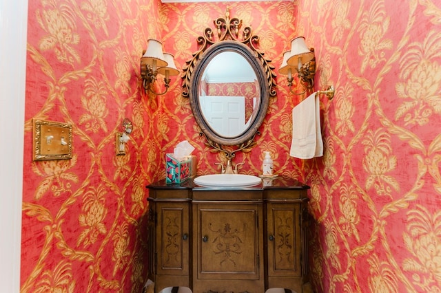 bathroom with vanity