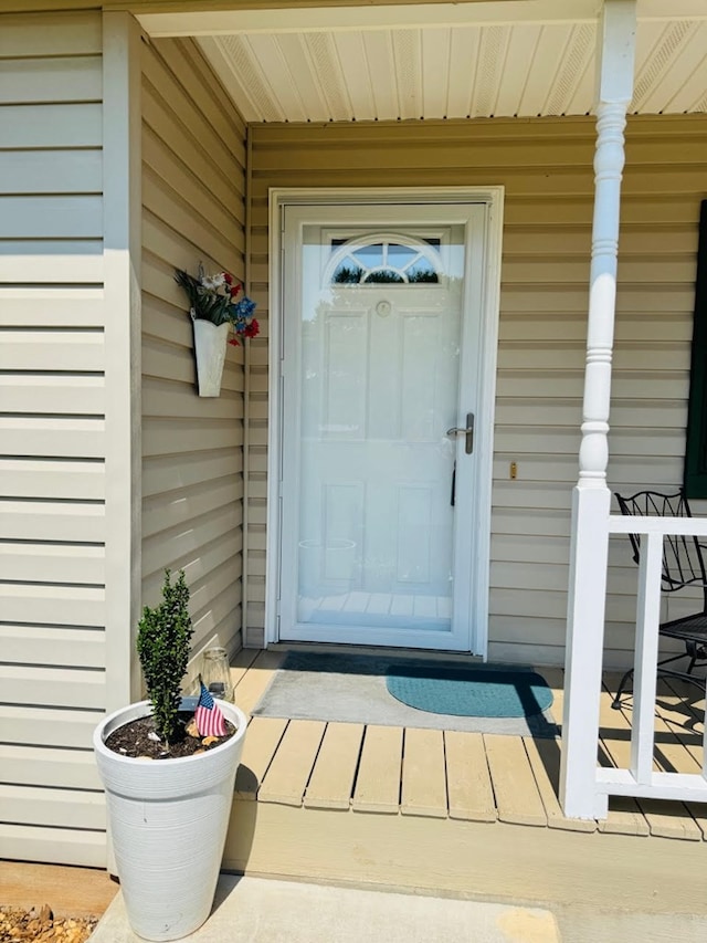 4511 Crestway Dr, Cohutta, GA 30710 - doorway to property with a porch