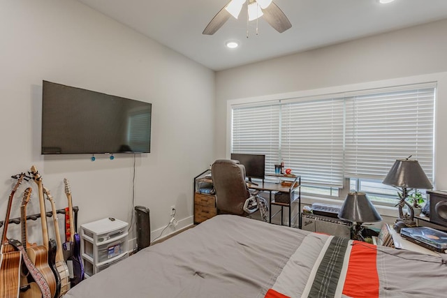 bedroom featuring recessed lighting, baseboards, and ceiling fan