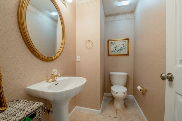 1694 Burnt Oak Dr Unit 208, Dalton, GA 30721 - bathroom featuring toilet and tile patterned floors