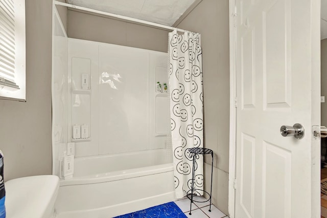 2032 Mill Creek Rd, Rocky Face, GA 30740 - bathroom with shower / bath combo