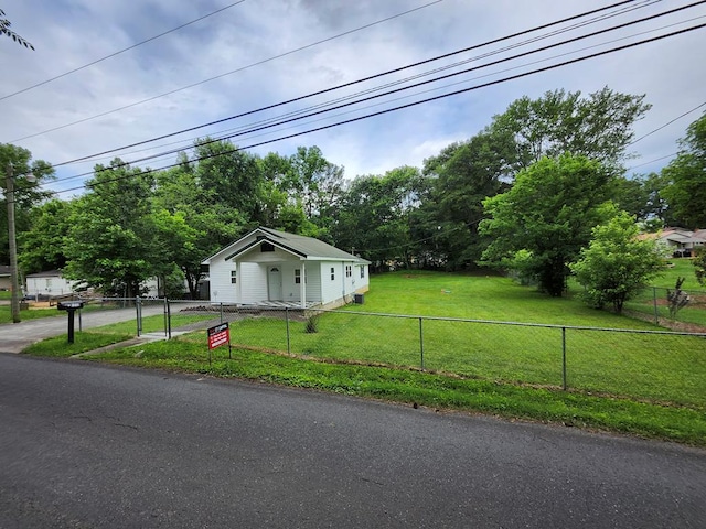 1712 Wendell St, Dalton, GA 30721 - view of front of house with driveway and view of scattered trees