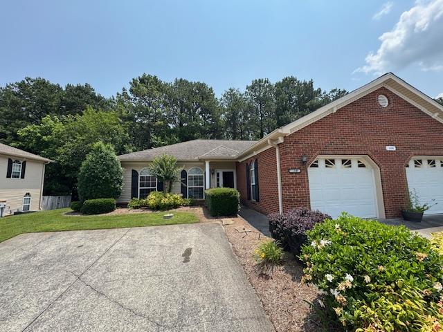 1694 Red Oak Dr Unit 185, Dalton, GA 30721 - ranch-style home featuring brick siding and an attached garage