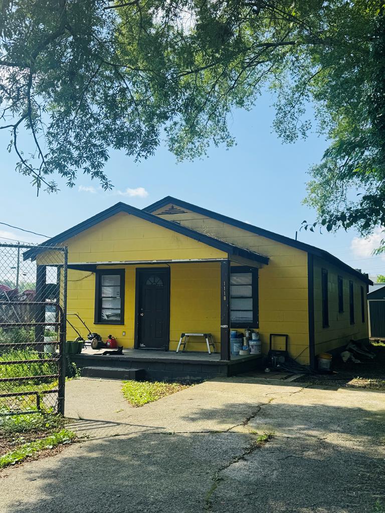 1118 Dozier St, Dalton, GA 20721 - view of front of house with covered porch