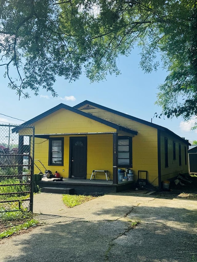 1118 Dozier St, Dalton, GA 20721 - view of front of house with covered porch