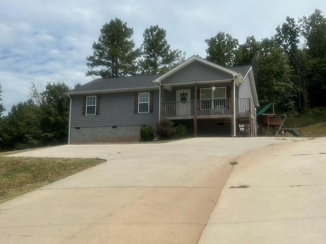 view of front facade with covered porch