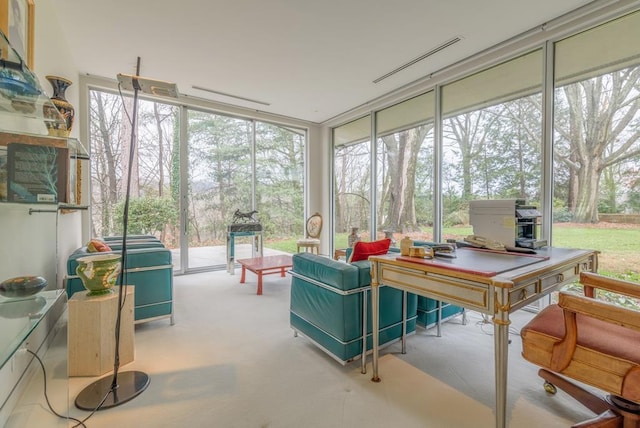 view of sunroom / solarium