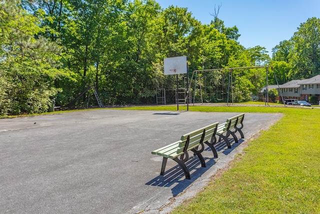 1900 Meadowbrook Cir, Dalton, GA 30720 - view of property's community featuring a yard, community basketball court, uncovered parking, and view of scattered trees