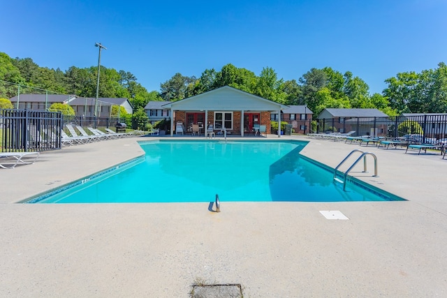 1900 Meadowbrook Cir, Dalton, GA 30720 - community pool with a patio area and fence