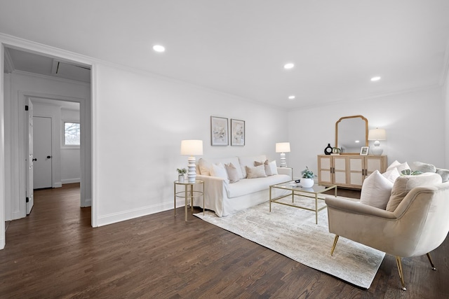 living room with ornamental molding, dark wood-style flooring, baseboards, and recessed lighting