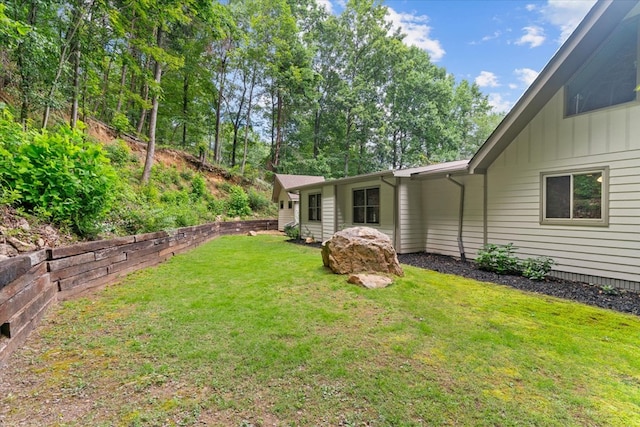 2219 Rocky Face Cir, Dalton, GA 30740 - view of grassy yard