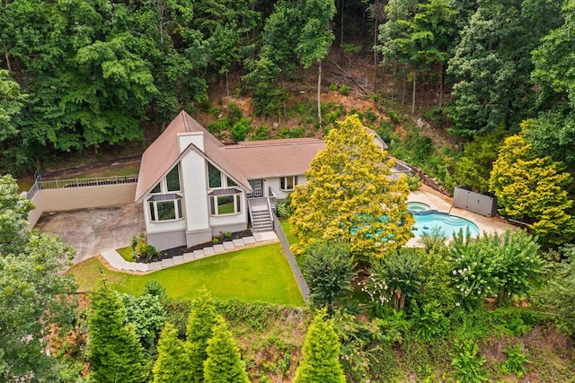 2219 Rocky Face Cir, Dalton, GA 30740 - view from above of property with a pool