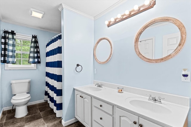 bathroom with a shower with curtain, crown molding, vanity, and toilet