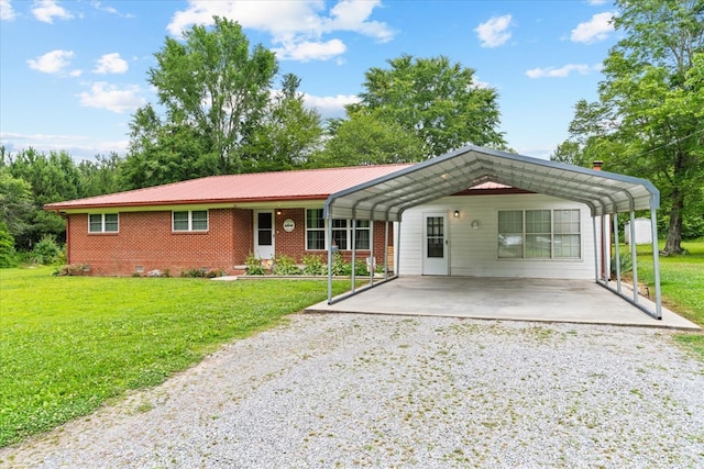 single story home featuring a front lawn