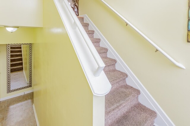 128 Andasol Way, Dalton, GA 30720 - staircase featuring baseboards