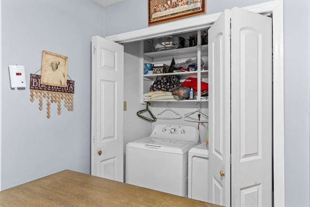 1369 Lida St, Dalton, GA 30721 - laundry area with washing machine and dryer