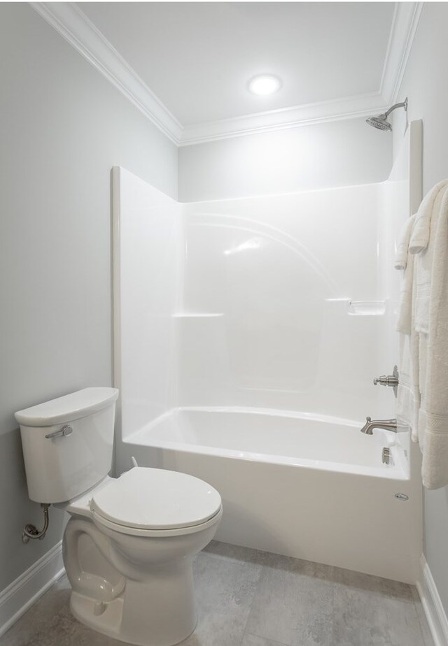 141 Andros Dr, Dalton, GA 30721 - full bath with crown molding, toilet, baseboards, and bathing tub / shower combination