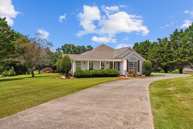 217 Valley Rd, Chatsworth, GA 30705 - single story home with driveway and a front lawn