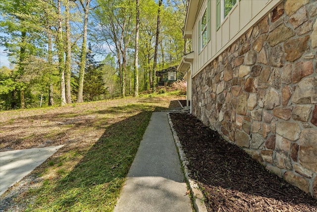 638 Pine Oaks Dr, Tunnel Hill, GA 30755 - view of yard