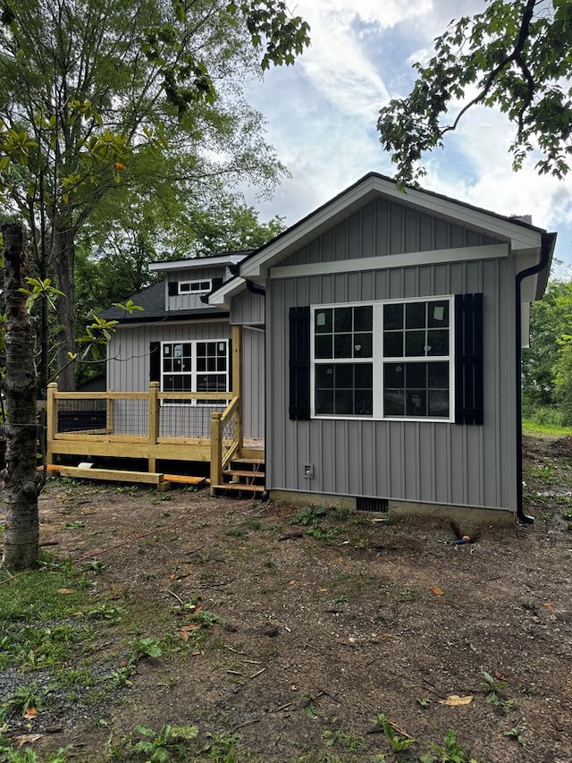 284 Biscayne Blvd, Rossville, GA 30741 - view of front of property with a deck and board and batten siding