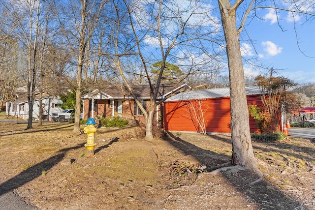 view of yard with a garage