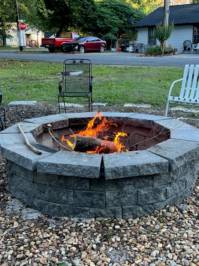 430 Lester Ave, Dalton, GA 30721 - exterior view of an outdoor fire pit